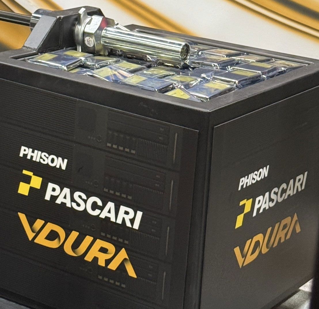 VDURA and Phison event at SC24