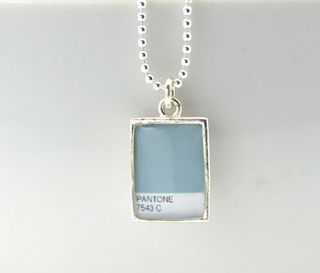 This pendant comes in a variety of Pantone colours