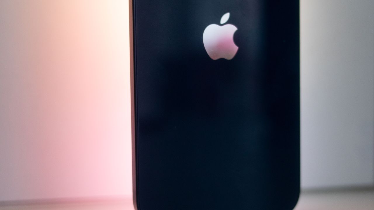 Apple iPhone 12