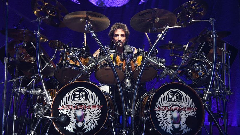 Deen Castronovo 