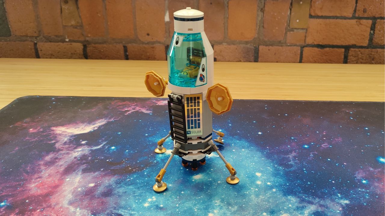 Lego Lunar Research Base