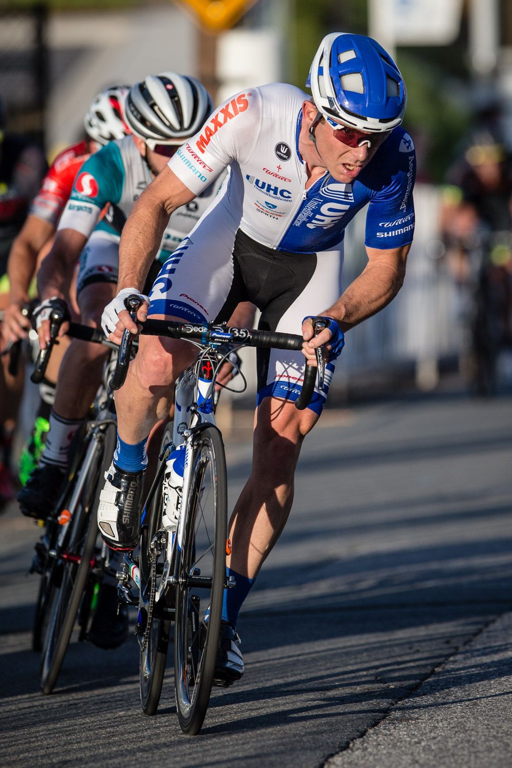 Brad White (UnitedHealthcare) drives the break.