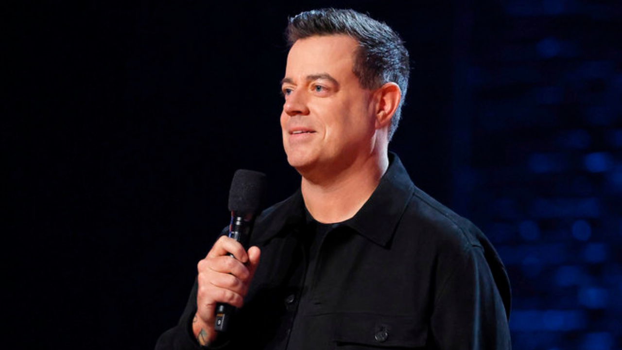 Carson Daly is shown hosting The Voice's Season 28 premiere on September 22, 2025.
