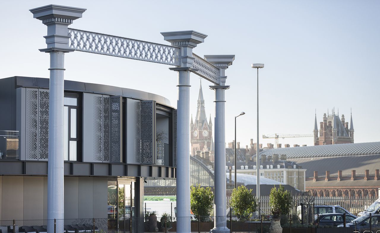 Come on in: the gasholder triplets&#039; marketing suite completes in Kings Cross 