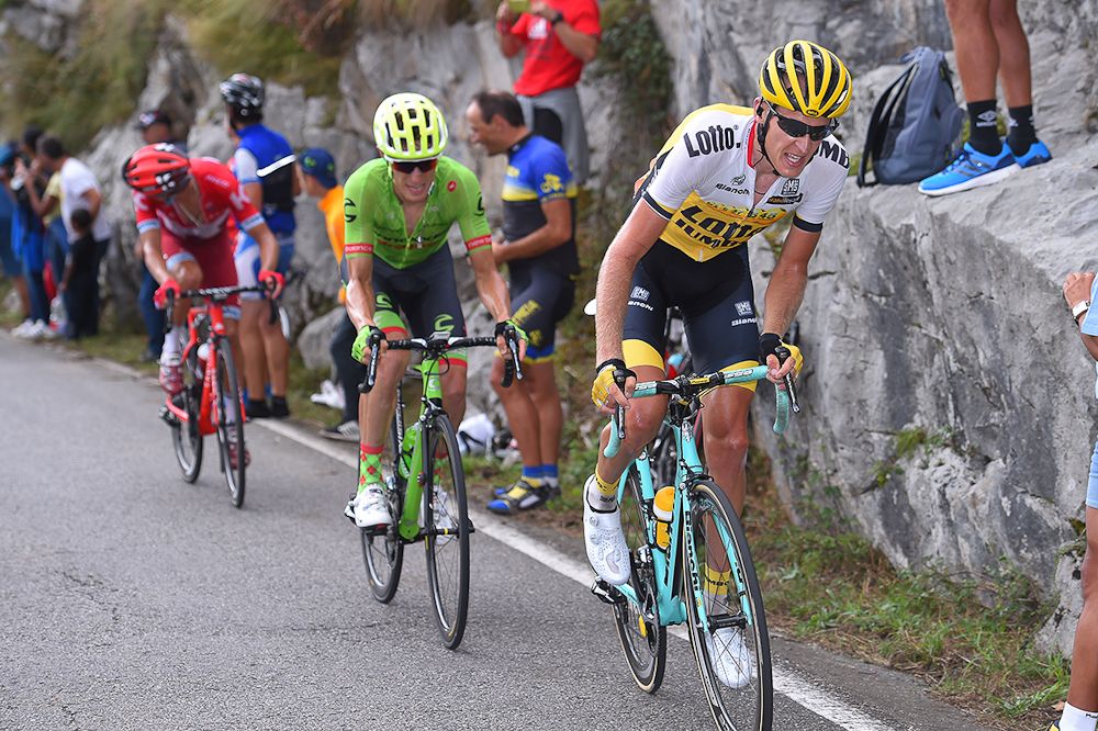 Robert Gesink attacks on his way to finishing second during stage 10 at the Vuelta