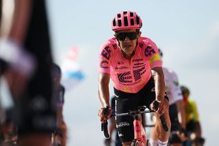 ESTACION DE MONTANA DE MANZANEDA OURENSE SPAIN AUGUST 29 Richard Carapaz of Ecuador and Team EF Education EasyPost crosses the finish line during the La Vuelta 79th Tour of Spain 2024 Day 12 a 1375km stage from Ourense Termal to Estacion de Montana de Manzaneda 1491m UCIWT on August 29 2024 in Estacion de Montana de Manzaneda Spain Photo by Dario BelingheriGetty Images