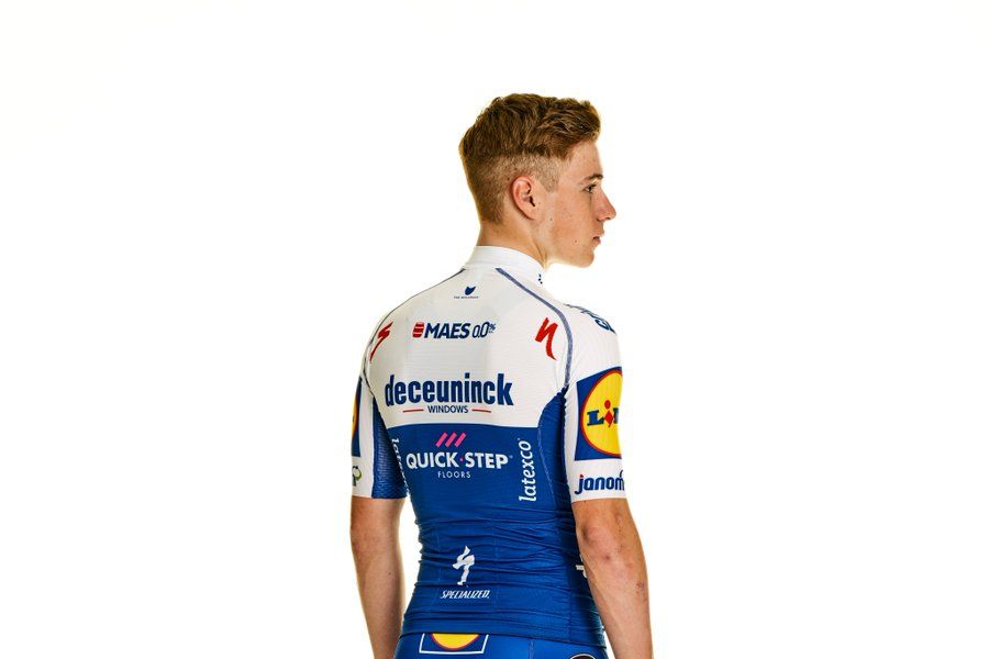 Deceuninck&ndash;QuickStep reveal their new white and blue racing colours for 2020