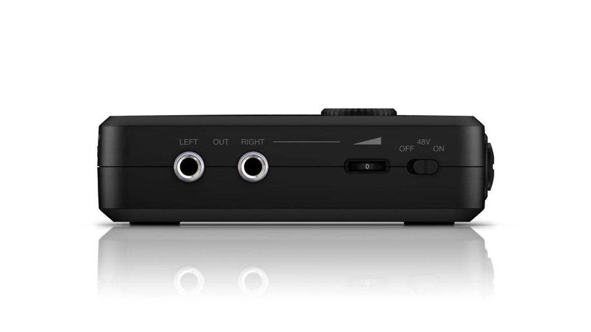 IK Multimedia iRig Pro Duo I/O multiple angles
