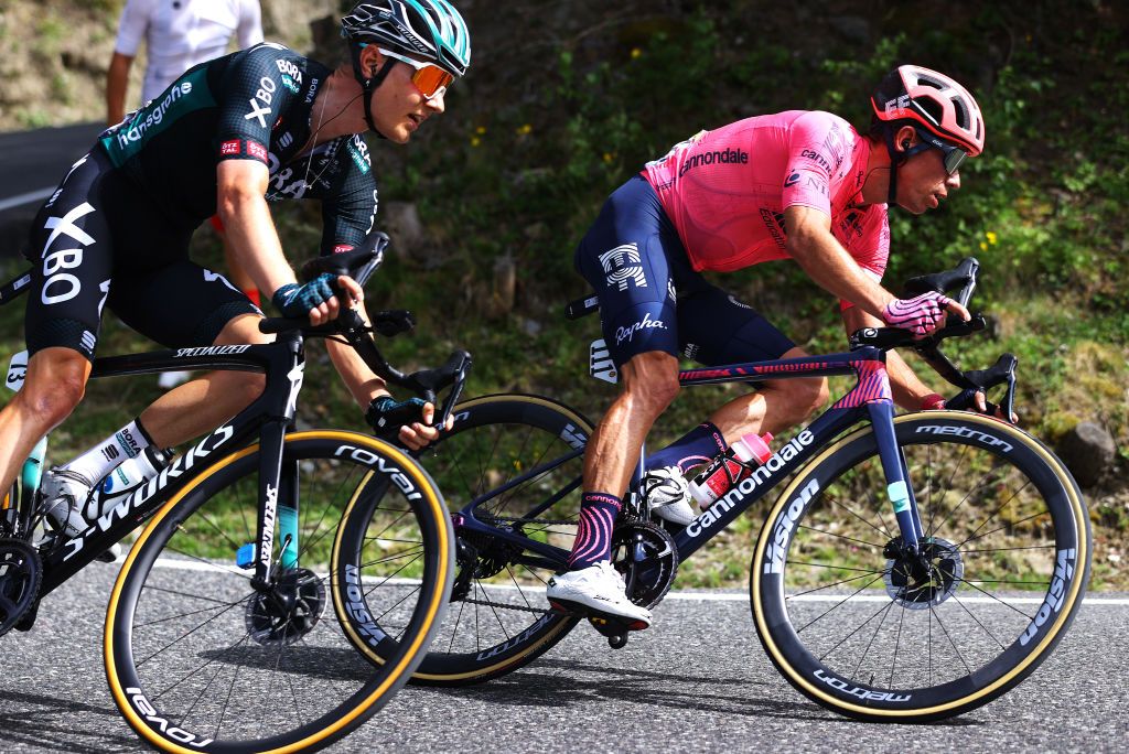 Wilco Kelderman (Bora-Hansgrohe) rides alongside Rigoberto Uran on stage 15 of the Tour de France