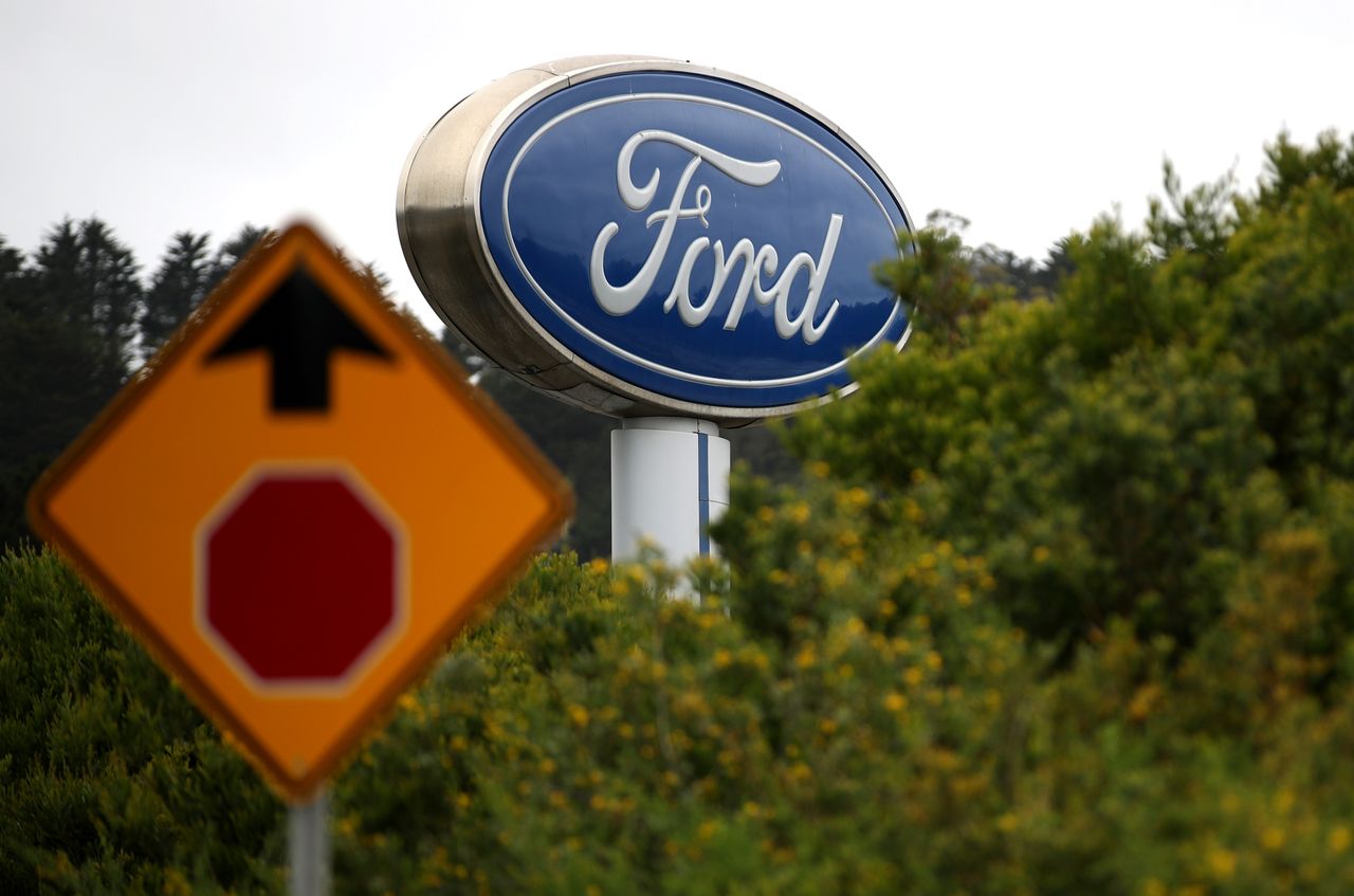 A Ford sign