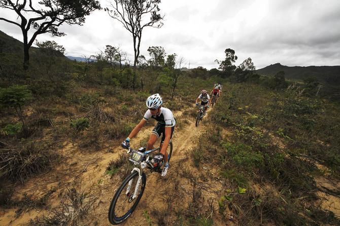 Roel Paulissen leading the grupetto