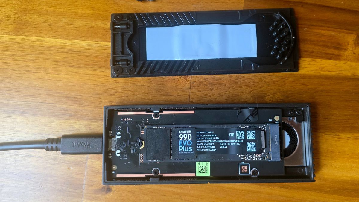 Best SSD and hard drive enclosures