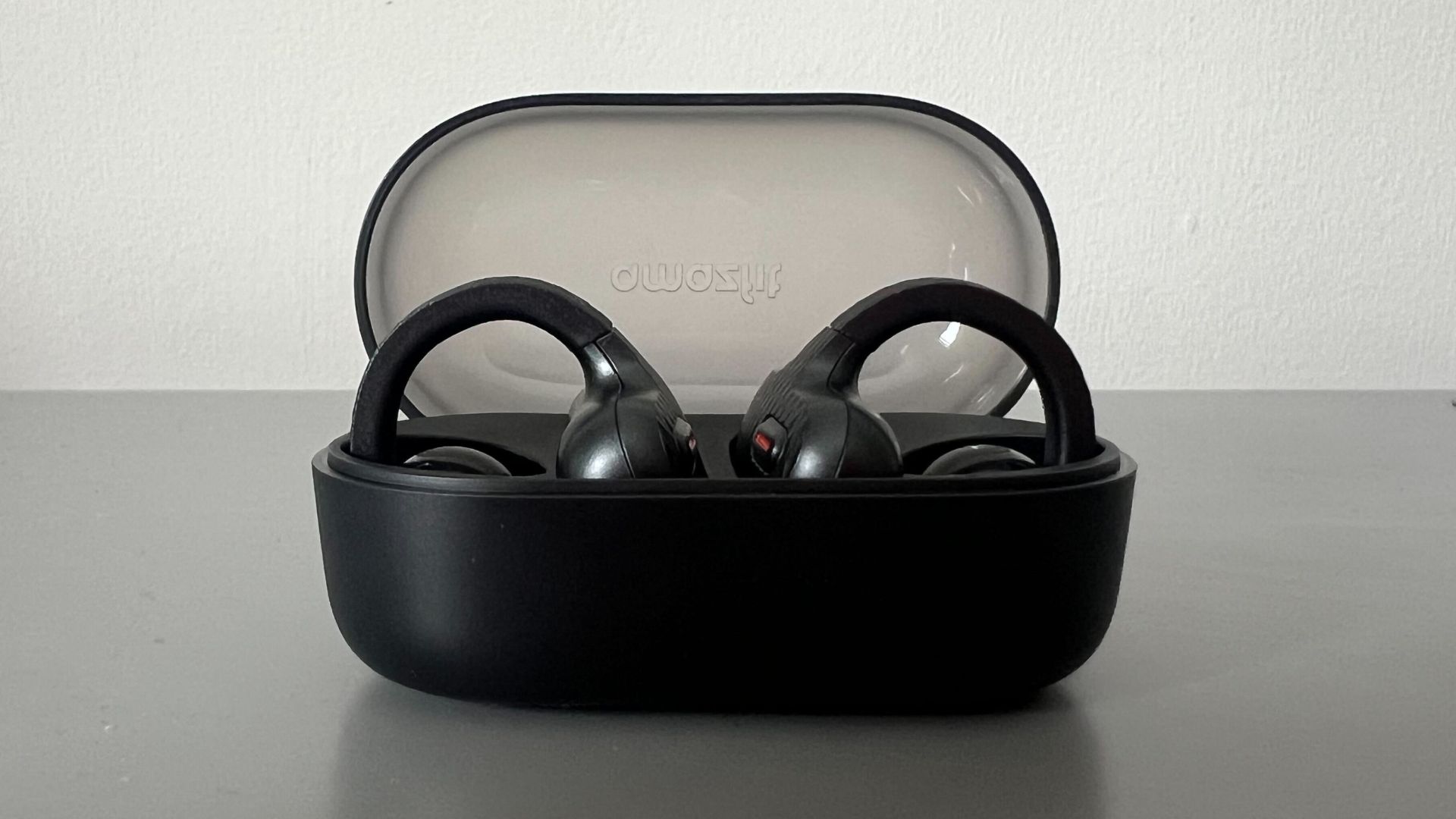 Amazfit Up bluetooth headphones on display by Grace Walsh