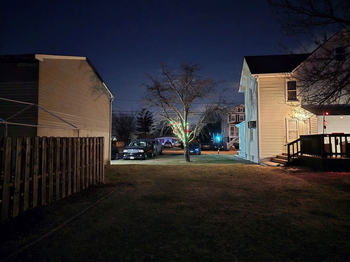 Samsung Galaxy S24 Ultra low light sample.