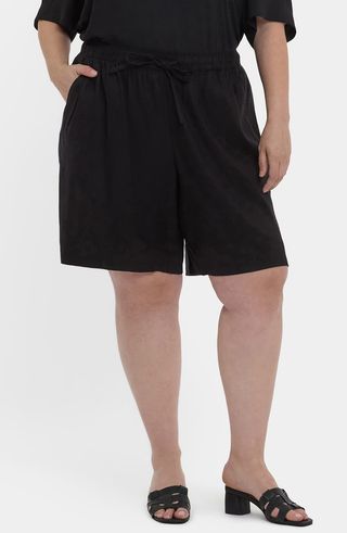 dBkUJziW33hyTR8NdMEhYA-320-80 34 من أفضل العناصر زائد الحجم في Nordstrom لصيف 2025