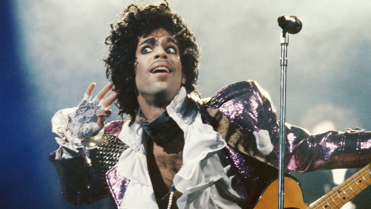 Prince's old bandmates on the otherworldly magic of being in his crew ...