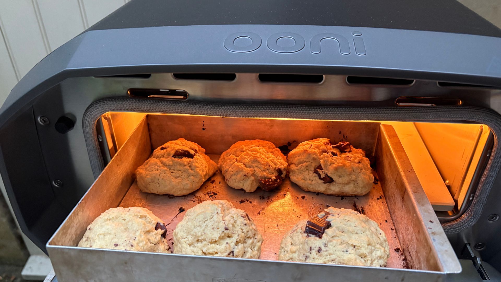 Testing the Ooni Volt Pizza Oven