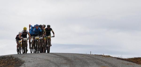 The early lead group