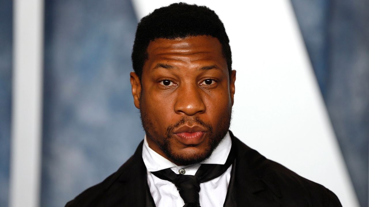 Jonathan Majors attends 2023 Vanity Fair Oscar After Party