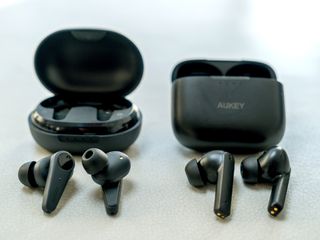 Aukey ep n5 vs airpods pro new arrivals