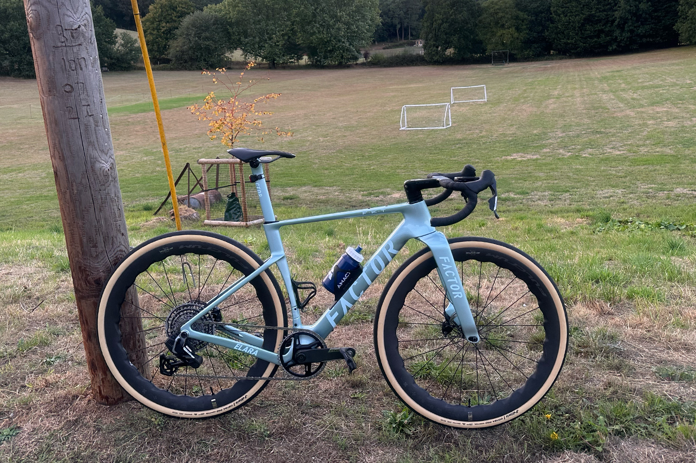 Factor Elara aero gravel bike