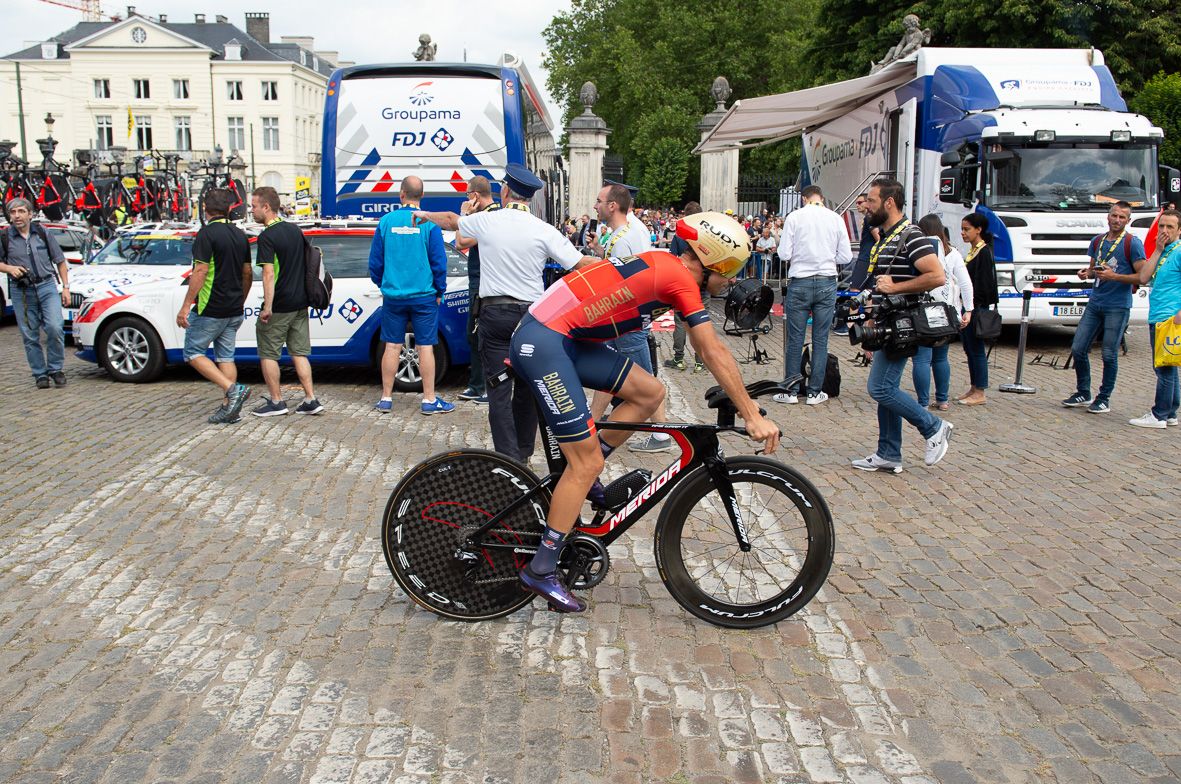 Former Tour de France winner Vincenzo Nibali heads to the start line