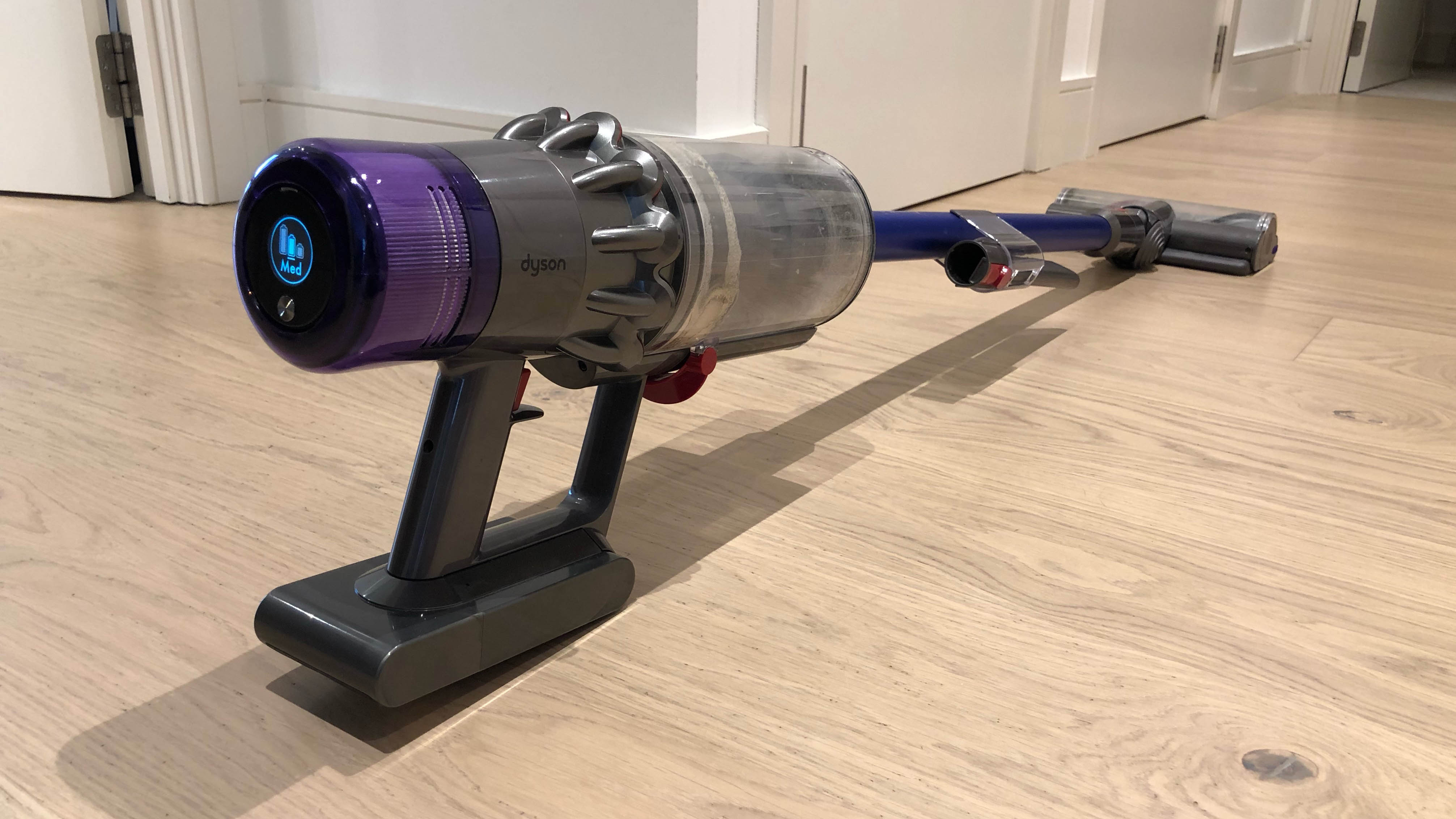 Alienation swing imply How to clean a Dyson vacuum in 10 easy steps | Tom's Guide