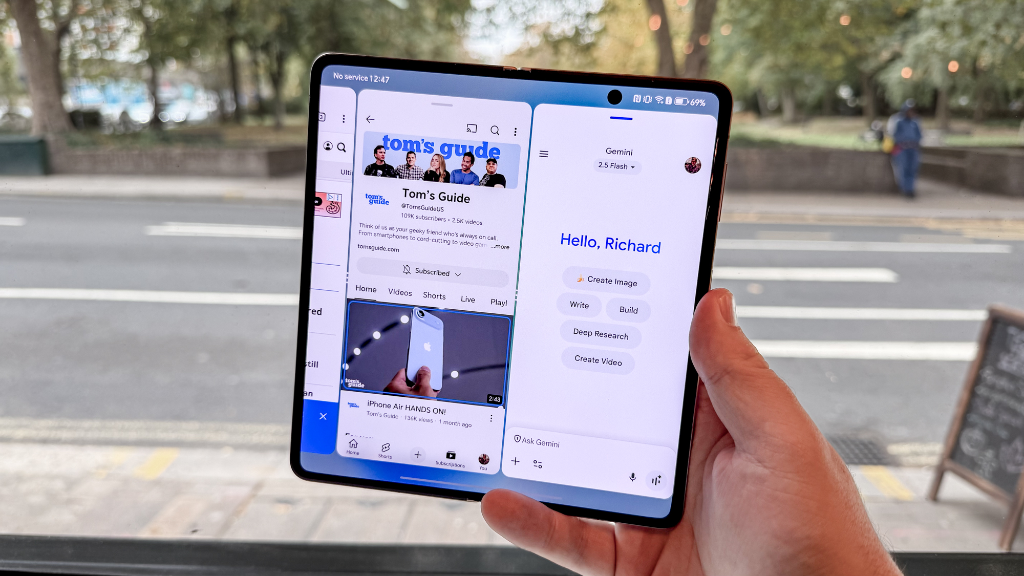 Honor Magic V5 with three apps open horizontally