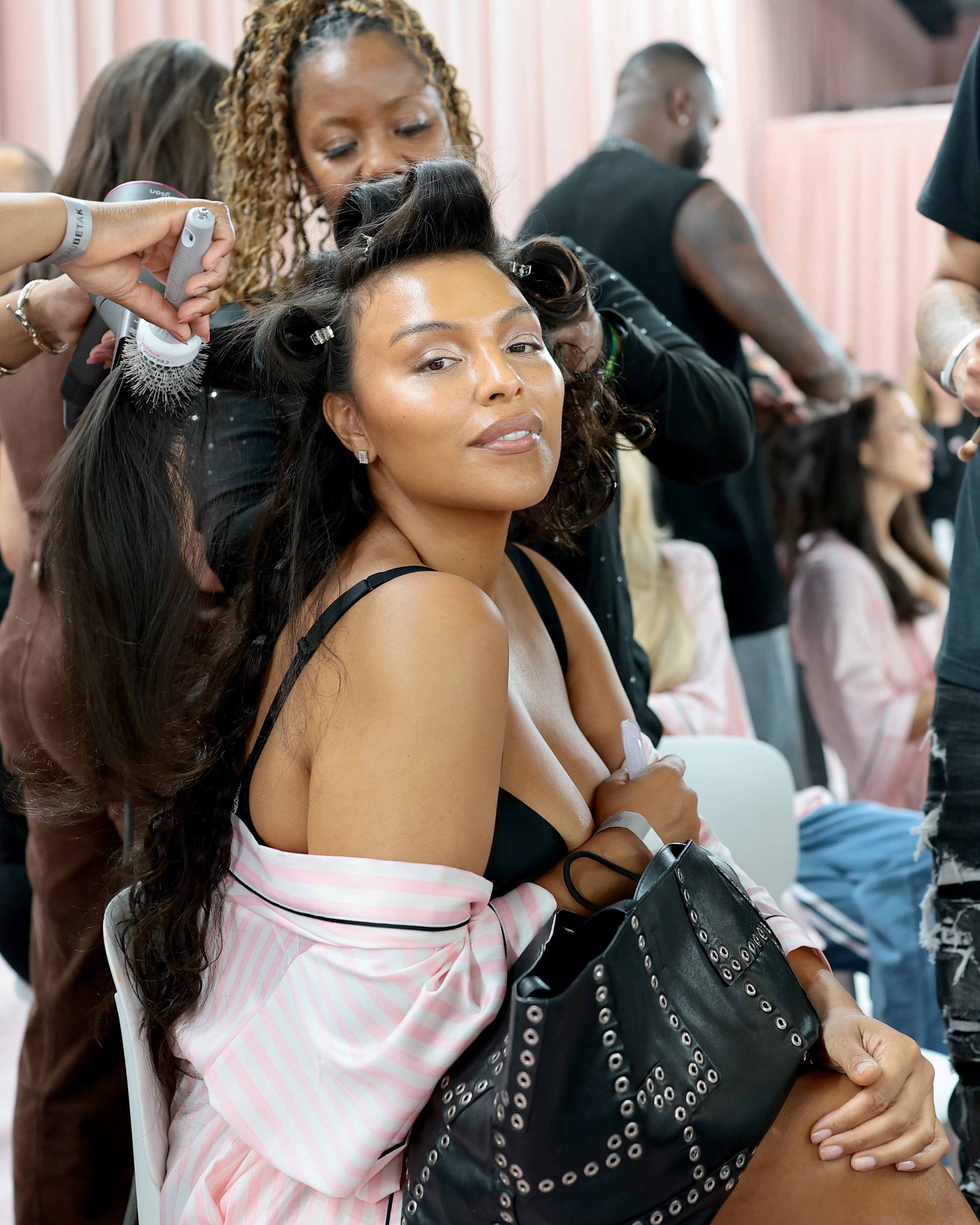 Paloma Elsesser poses backstage for photos at the 2025 Victoria&#039;s Secret Fashion Show
