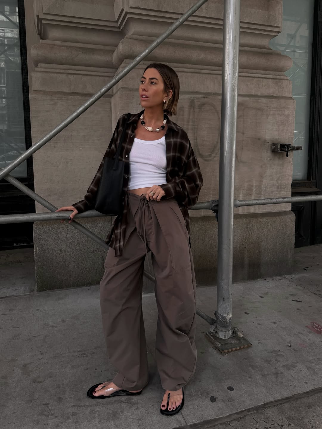 Hannah in brown balloon trousers