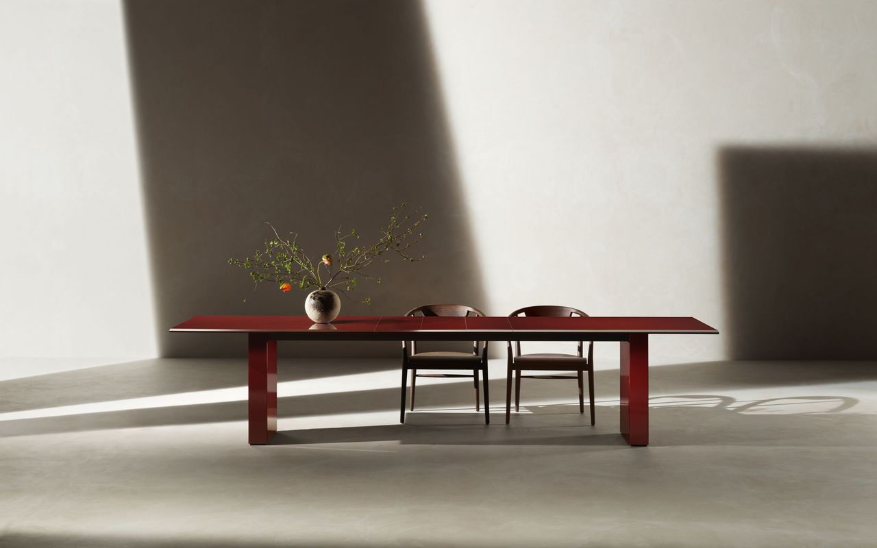 Milan Design Week B&amp;B Italia Assiale dining table in red