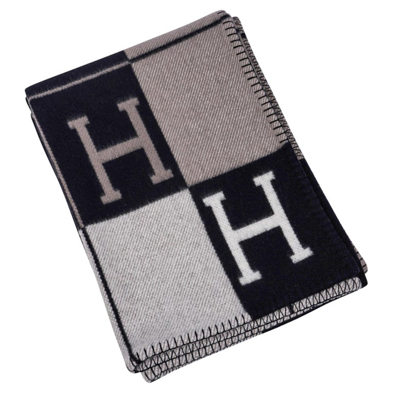 Hermes Blanket Avalon Iii Black/ Ecru Throw Blanket New
