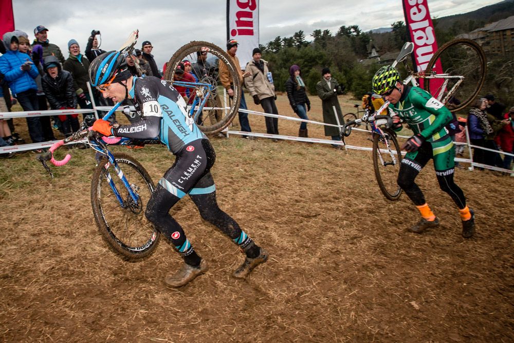 Jonathan Page chases down Kerry Werner (Raleigh-Clement)