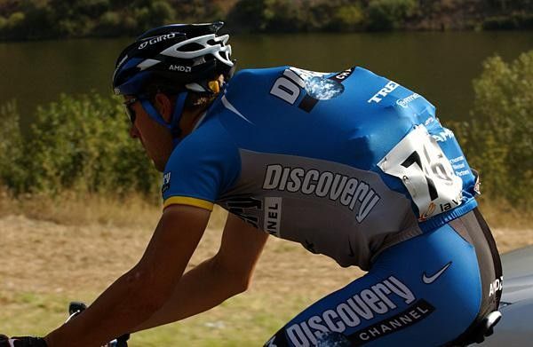 Vladimir Gusev (Discovery Channel) doing domestique duties