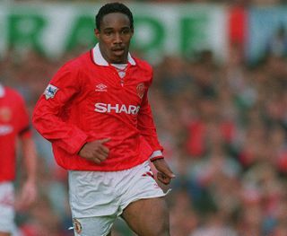 Paul Ince playing for Manchester United in 1992