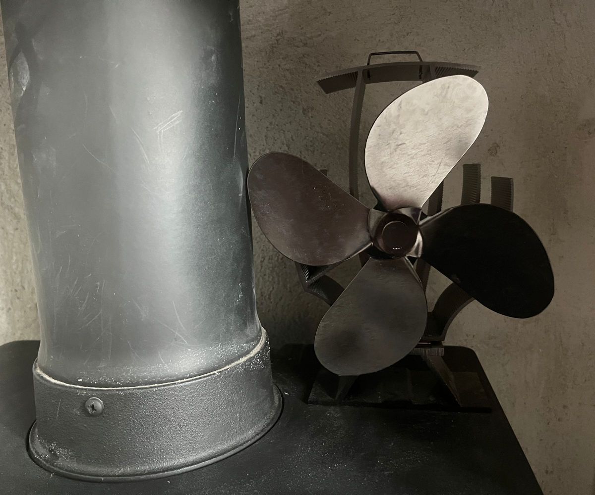 forest master stove fan next to flue