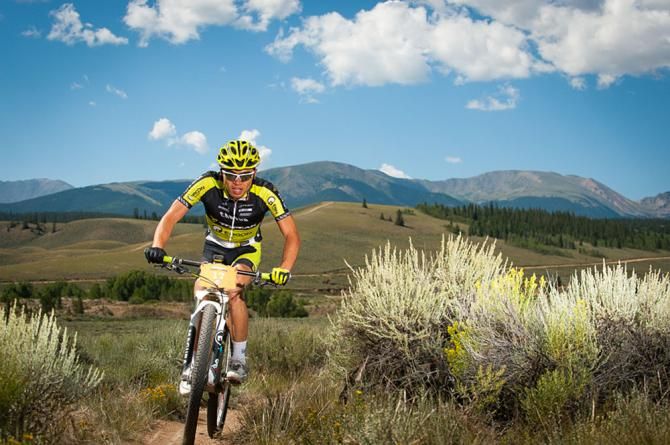 A Topeak rider from Japan making his way on the single track.