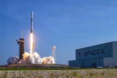SpaceX will launch 60 new Starlink internet satellites from Pad 39A of NASA's Kennedy Space Center in Cape Canaveral, Florida on Sept. 28, 2020.Shown here: A different Falcon launches the Starlink 11 mission on Sept. 3 from the same pad.
