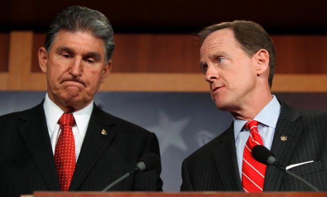 &amp;quot;We will not get the votes today,&amp;quot; said Sen. Joe Manchin (D-W.V.) (left)