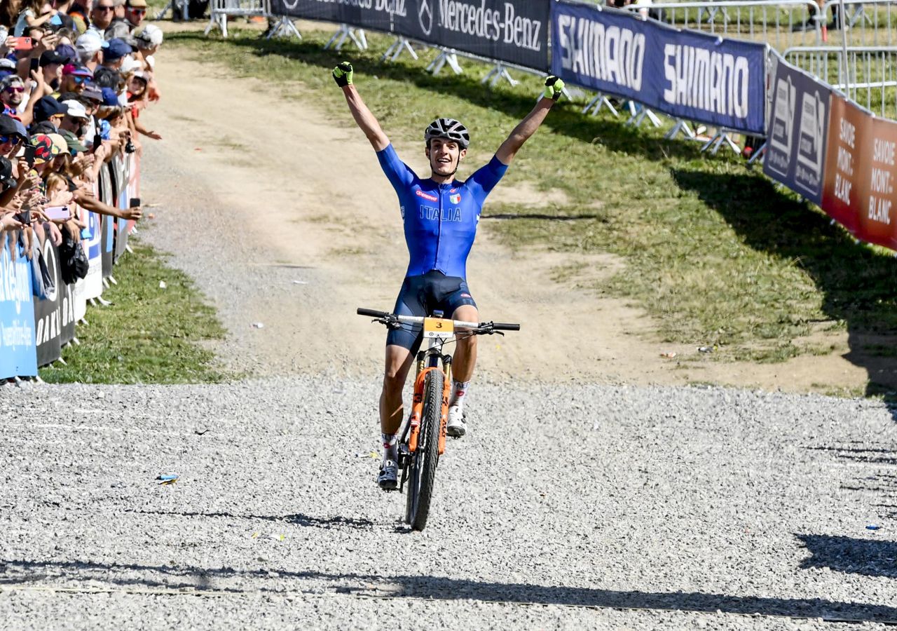 U23 men's winner Simone Avondetto (Italy)