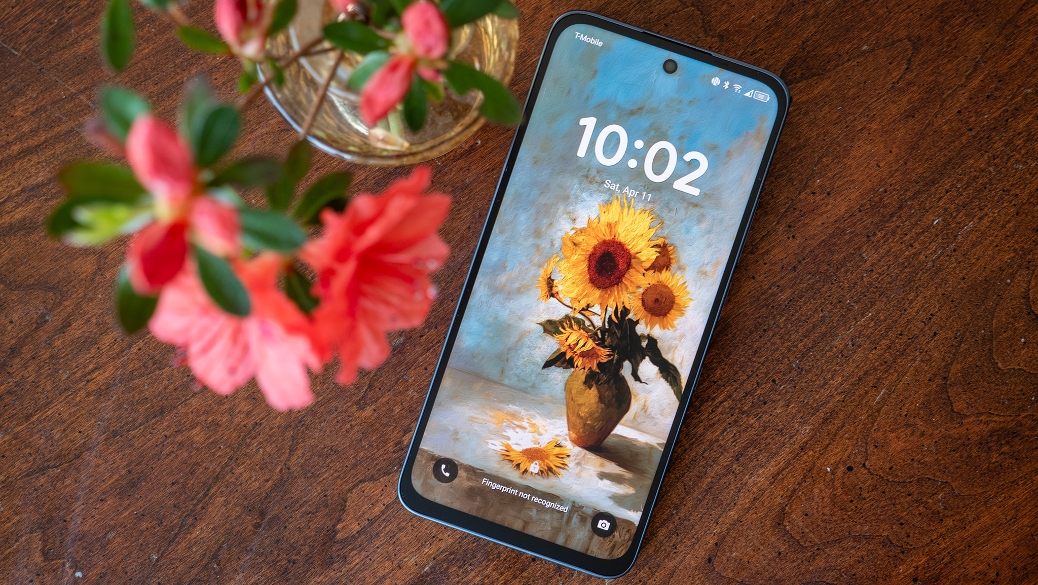 A sunflower painting wallpaper on a TCL NXTPAPER 70 Pro