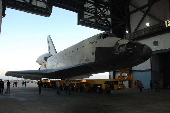 NASA Prepares for December Shuttle Launch