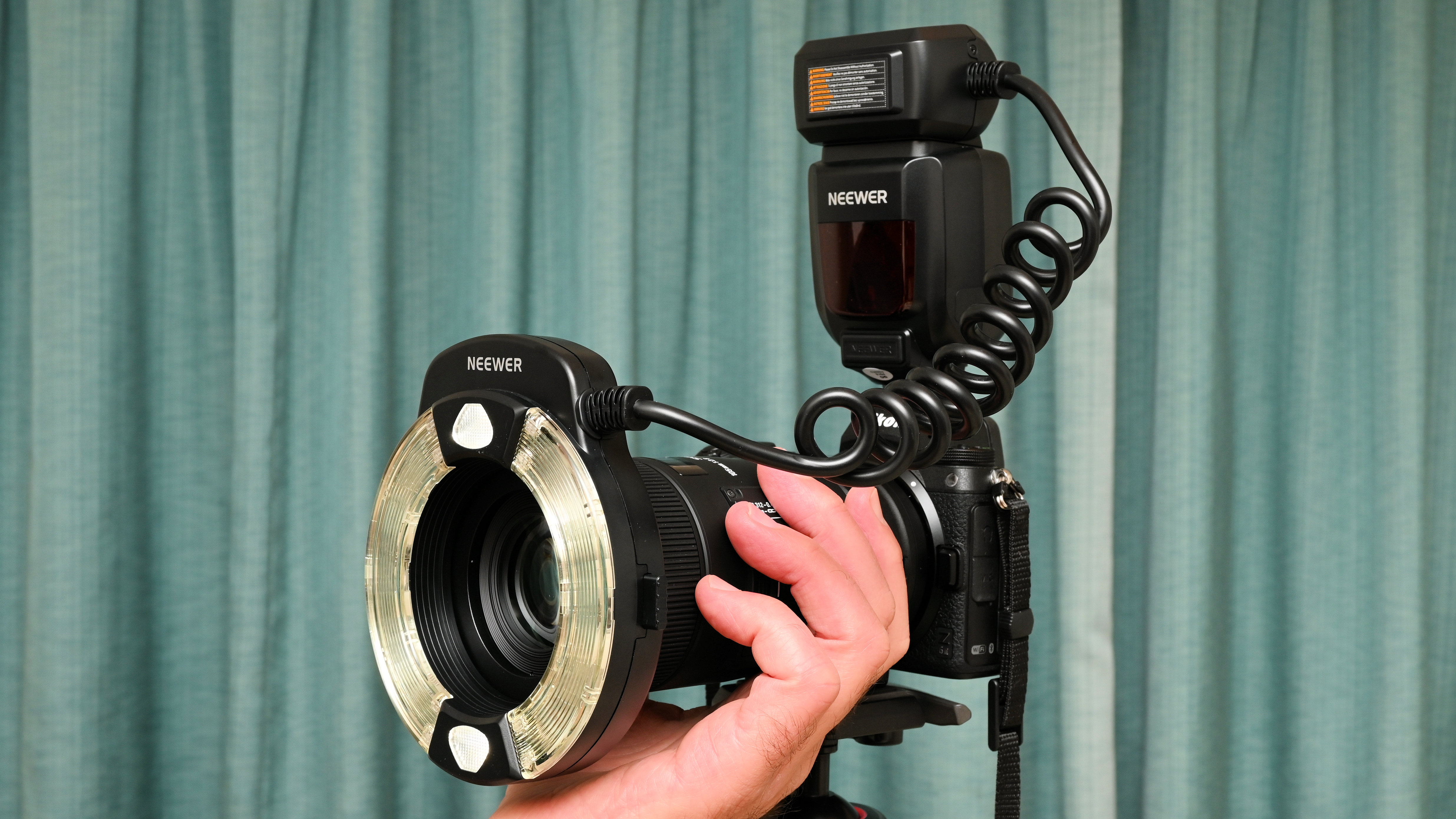 Neewer RF1 Macro Ring Flash product shot