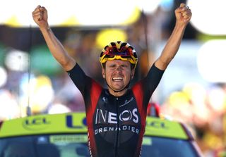 Tom Pidcock wins stage 12 of the 2022 Tour de France