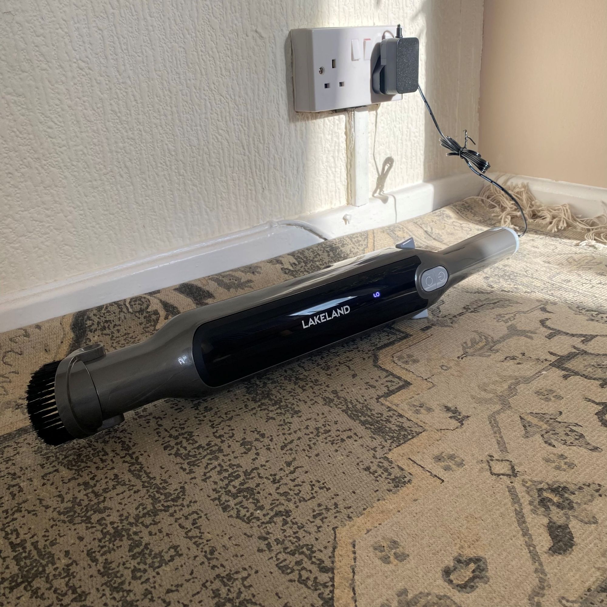 Lakeland 2-in-1 cordless vac review