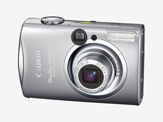 Front view of the Canon SD800 IS. The camera takes 7.1 Megapixel shots and has a 3X optical zoom along with optical image stabilization.