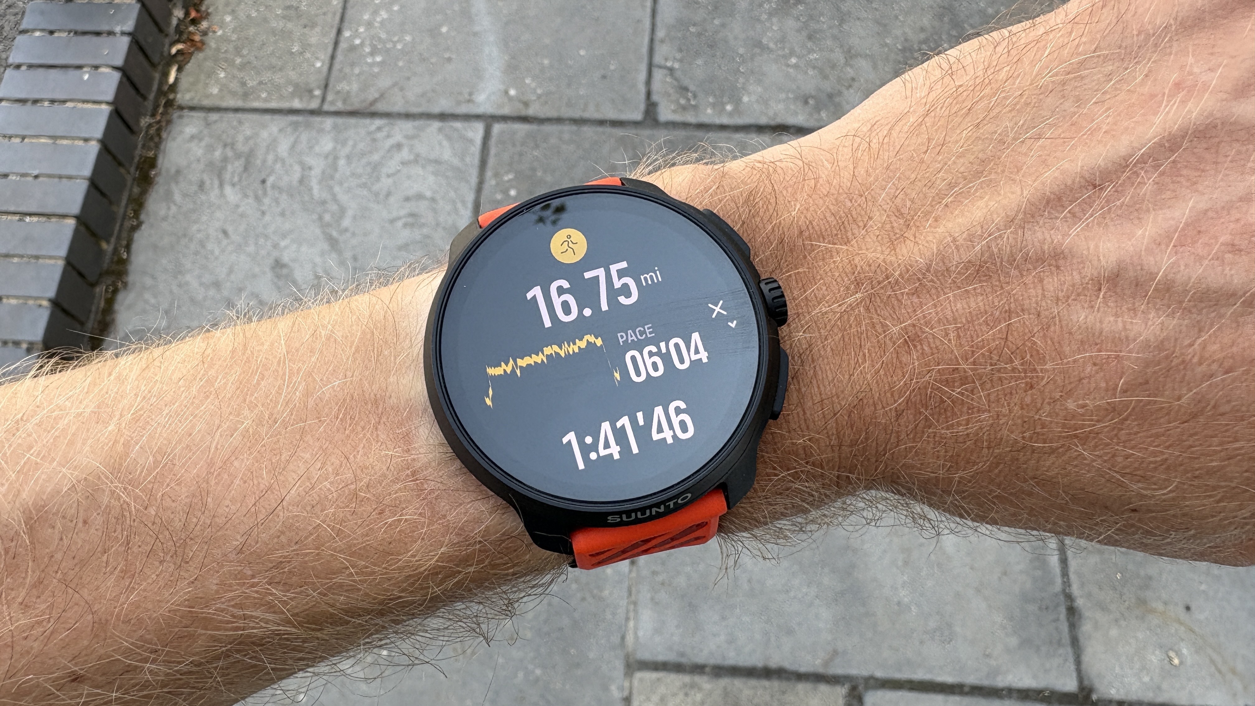Suunto Race 2 with run tracking in progress