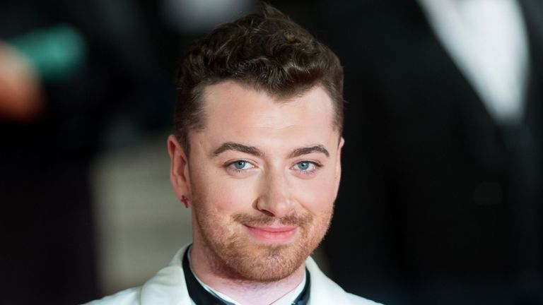 Ear, Cheek, Hairstyle, Dress shirt, Collar, Chin, Eyebrow, Formal wear, Style, Facial hair,