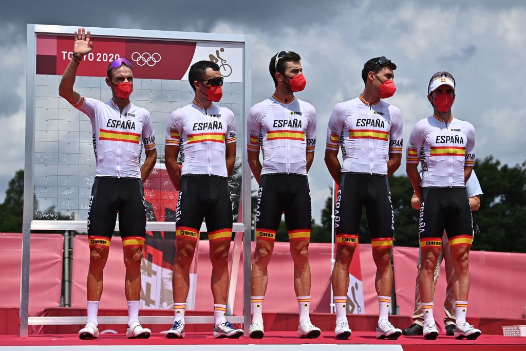 Spains road cycling team members pose for a picture before the start of the mens cycling road race during the Tokyo 2020 Olympic Games at the Fuji International Speedway in Oyama Japan on July 24 2021 Photo by Ben STANSALL AFP Photo by BEN STANSALLAFP via Getty Images