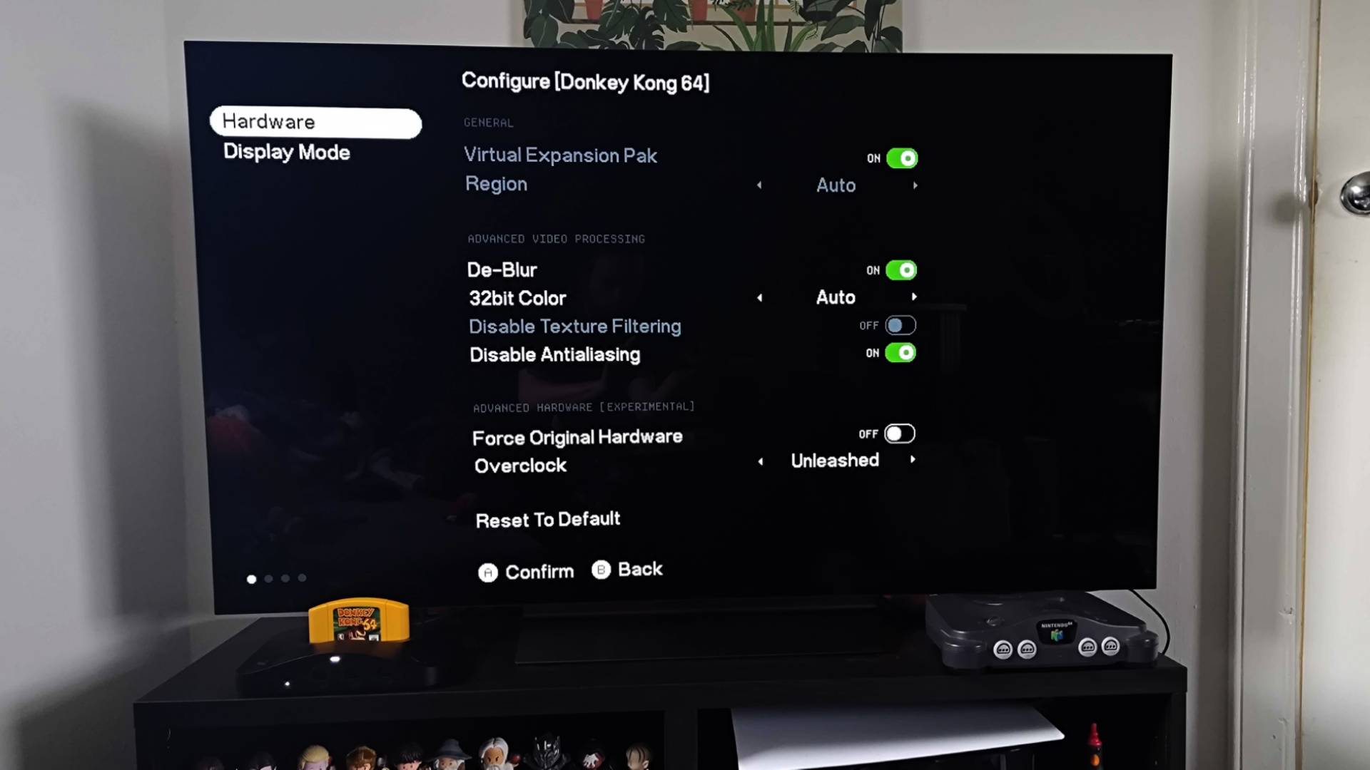 Analogue 3D connected to LG OLED C4 TV with hardware configuration menu displayed.
